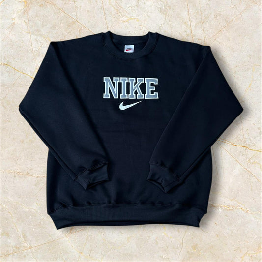 Nike vintage sweatshirt