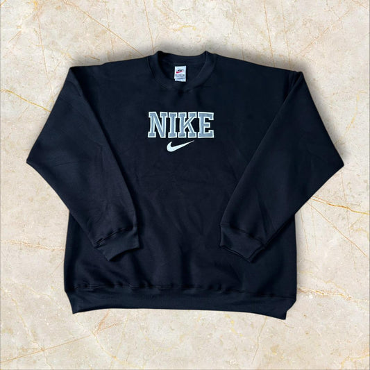 Nike vintage sweatshirt