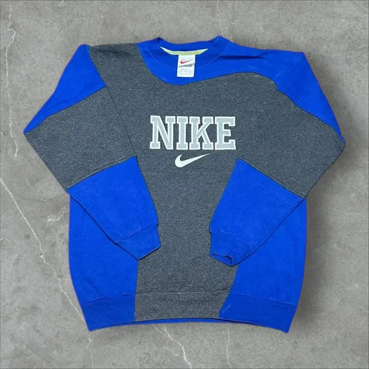 Nike Vintage Reworked Embroidered Unisex Sweatshirt Size M